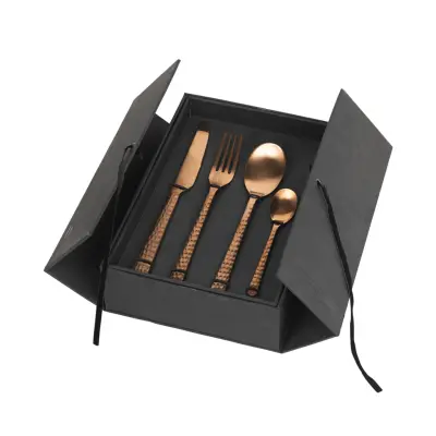 BROSTE Hune Ss bestickset - hamrad koppar (16 delar)