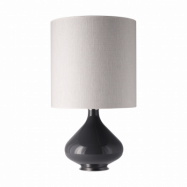 Flavia Lamps Flavia bordslampa grå lampfot Babel Beige M