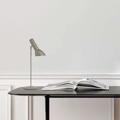 Oblique Bordslampa Chrome/Sand CPH Lighting - Vardagsrum - Aluminium