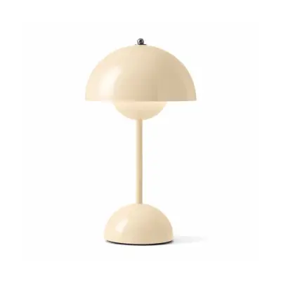 &tradition Flowerpot Portabel bordslampa VP9, Ivory, magnetisk laddare 33cm