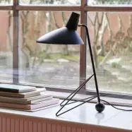 &Tradition - Tripod HM9 bordslampa matt svart