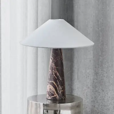 Soffi bordslampa, brun/vit, 45 cm, textil – House Doctor - Vardagsrum - Design - Marmor - Med lampskärm