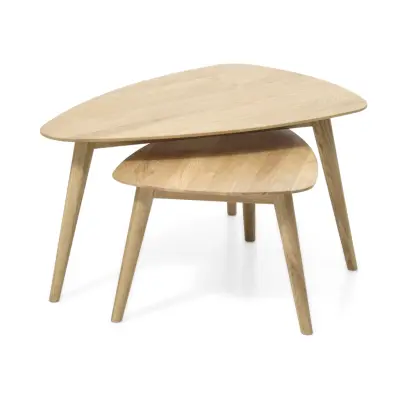 Bali soffbord SM, trekantigt - naturlig ek (set om 2)