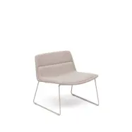 KAVE HOME Zahara beige fåtölj och stål i beige finish, 100% FSC