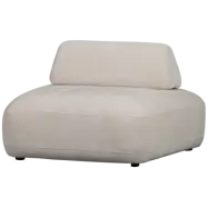 Träfåtölj med skyddande ryggstöd