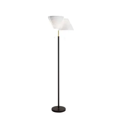 Artek - A810 Golvlampa Brass