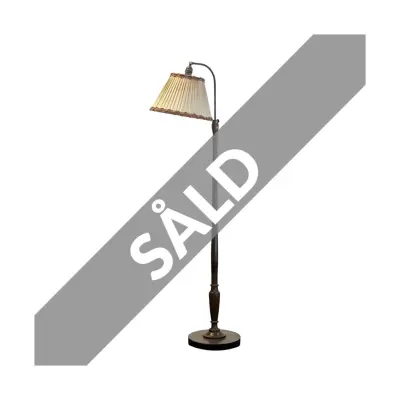 Cordelia golvlampa, mörkbetsad