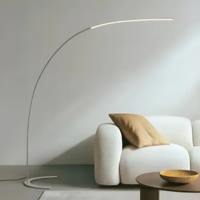 Danua LED Golvlampa Silver Lindby - Vardagsrum - Modern - Metall - Med en ljuskälla
