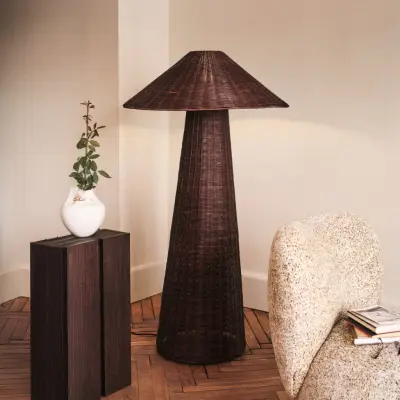 Dou golvlampa, mörkbrun, höjd 131 cm, rotting – ferm LIVING - Vardagsrum - Design - Trä - Med en ljuskälla