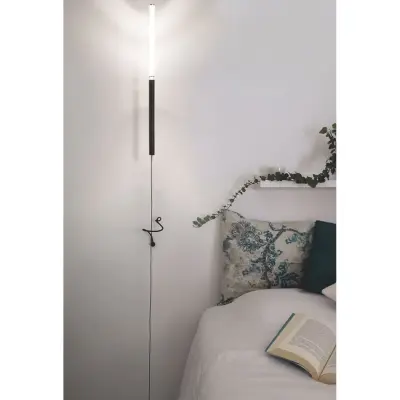 Equilibrio Servoluce Golvlampa m. väggfäste, mattsvart