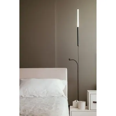 Equilibrio Servoluce Golvlampa på fot, mässing