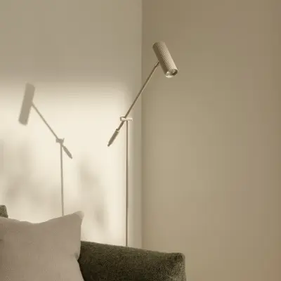 Globen Lighting - Hubble Read golvlampa beige metall