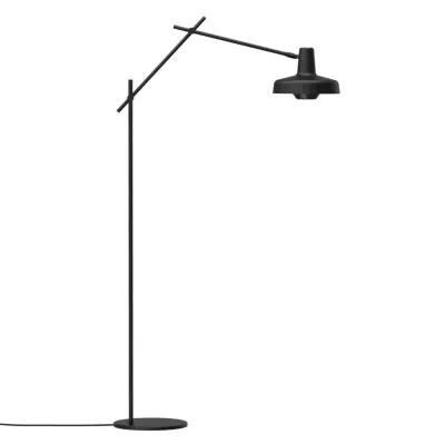 GRUPA - Arigato Golvlampa Svart