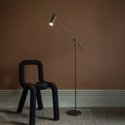 Hubble Read golvlampa i bronsfärgad metall – Globen Lighting - Vardagsrum - Skandinavisk - Med en ljuskälla