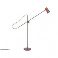 Konsthantverk Kusk golvlampa järnoxid/läder