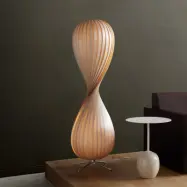 TR10 golvlampa, 138 cm hög, björk, E27 – Tom Rossau - Vardagsrum - Design - Trä - Med en ljuskälla