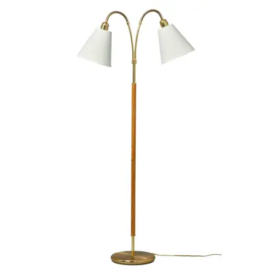Tullgarn golvlampa tvåarmad, mässing/ek 145cm
