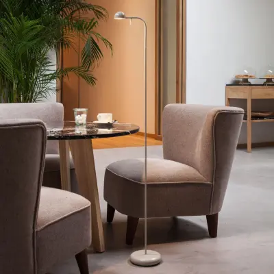 Vibia - Pin 1660 LED-golvlampa, 125 cm, krämfärgad