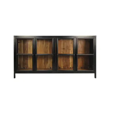 HSM COLLECTION Kingston Vitrinskåp, med 4 Luckor och Hylla - Glas, Naturligt Akaciaträ och Svart Järn