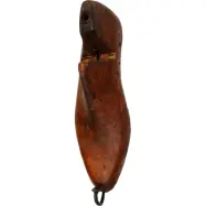 TRADEMARK LIVING gammal tr&auml;skol&auml;st krok - brunt tr&auml; och j&auml;rn, med 1 krok