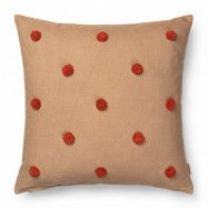 ferm LIVING Dot kudde 50x50 cm Camel-red