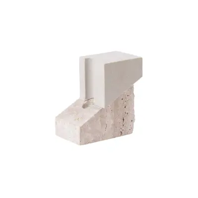 KRISTINA DAM STUDIO  Offset ljusstake Vol 1 - grå sandsten och travertin