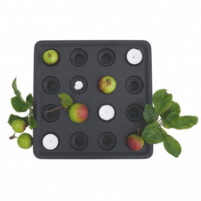 Born in Sweden Ljusstake Stumpastaken Svart