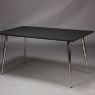 FURBO matbord - svart laminat och nickel