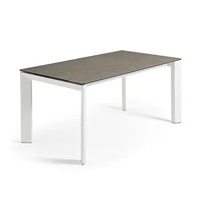 KAVE HOME Axis utdragbart porslinsbord i Volcano Ash-finish med vita stålben 140 (200) cm