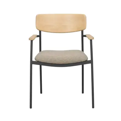 ROWICO Maymont matbordsstol, m. armstöd, stapelbart - mörkt beige tyg, naturlig ek och svart metall