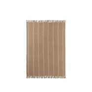 BROSTE COPENHAGEN Yuki matta, rektangulär - naturlig jute och vit bomull (200x140)