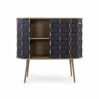 NJORDEC Hög skänk i filt, m. 1 skjutdörr - mörkgrå ullfilt och mörkrökt ekfanér/ek