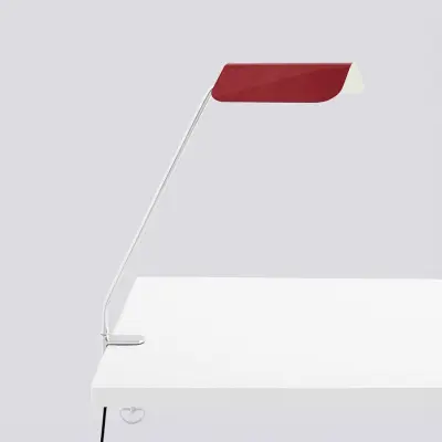 Apex klämlampa, röd, höjd 43 cm, E14, stål – HAY - Arbetsrum / hemkontor - Design - Metall - Med en ljuskälla