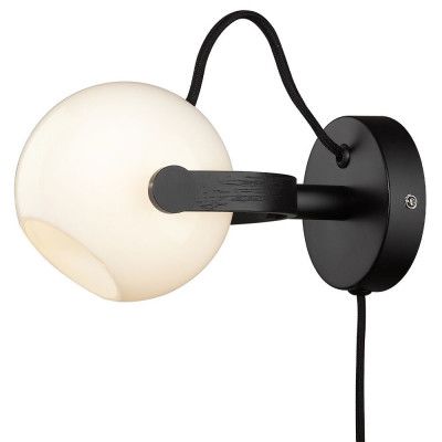Halo Design - D.C Vägglampa Ø12 Opal