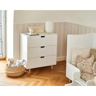 Manis-H Byrå med 3 lådor - Mått: 70*70*42 cm (H*L*B)