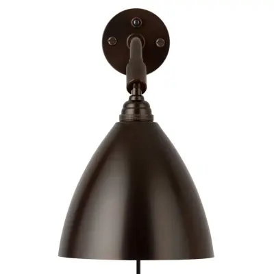 GUBI - Bestlite BL7 vägglampa, svart-mässing, 29 cm