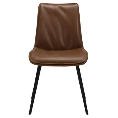 DAN-FORM Fierce matbordsstol - vintage ljusbrunt konstläder och svart stål
