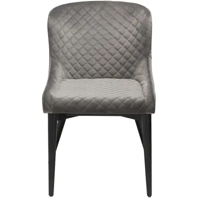 DAN-FORM Vetro fåtölj - grå velour och svart ek