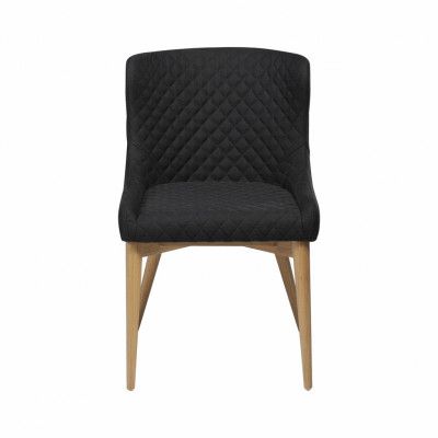 DAN-FORM Vetro fåtölj - svart tyg och naturlig ek