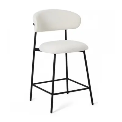Diana barstol, med ryggstöd och fotstöd - vit bouclétyg och svart metall