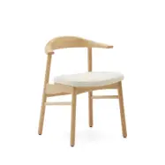 KAVE HOME Timons stol avtagbar klädsel i beige chenille massiv ek naturlig finish FSC Mix Credi