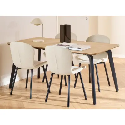 ACT NORDIC Cadiz matbordsgrupp, med 1 bord och 4 stolar - naturlig ek grov melamin, beige tyg och svart stål