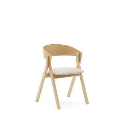 KAVE HOME Godia matstol, med armstöd - beige chenilletyg och naturlig askfaner