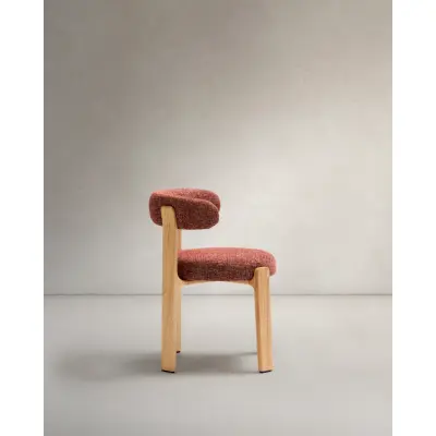 KAVE HOME Matstol i granit - terrakotta chenille och naturlig ask