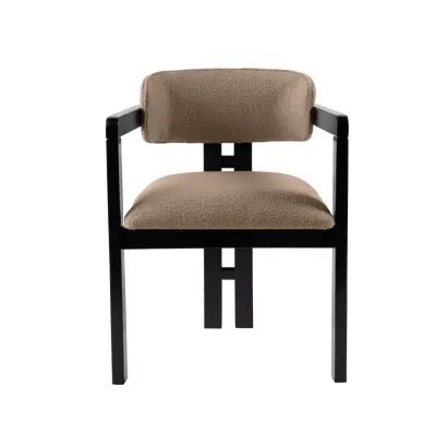 NORDVÄRK Mistral matstol, med armstöd - sand/beige polyester och svart bokträ