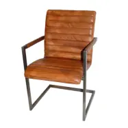 TRADEMARK LIVING TRADEMARK LIVING Cool Matstol - &Auml;kta Brunt L&auml;der och J&auml;rn, med Armst&ouml;d