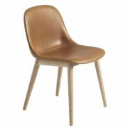 Muuto Fiber Side Chair med träben Refine leather cognac-Oak