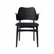 Warm Nordic Gesture stol, klädd sits tyg anthracite, svartlackat bokstativ