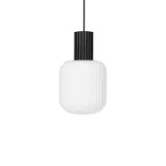 BROSTE COPENHAGEN Lolly taklampa - vitt opalglas och svart aluminium