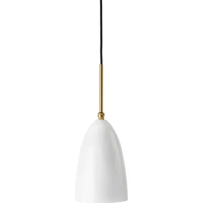 GUBI - Gräshoppa Taklampa Glossy Alabaster White/Brass